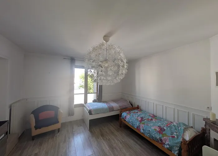 דירה Grand - Avec Terrasse ריימס